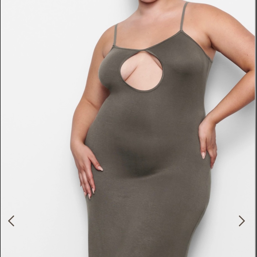 SKIMS Sleep Keyhole Dress  * Color no longer available*  Color is Peach